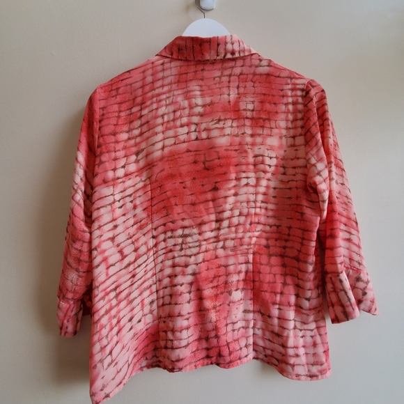 Vintage caviar Raspberry red colour pattern shirt, small size - Picture 2 of 4